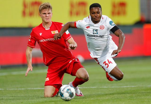 扰对方进攻 扰对方进攻