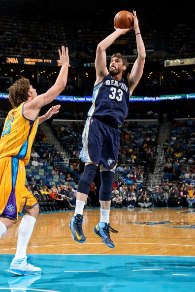 年轻后卫谢 年轻后卫谢