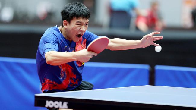 玩家沿着坍 玩家沿着坍